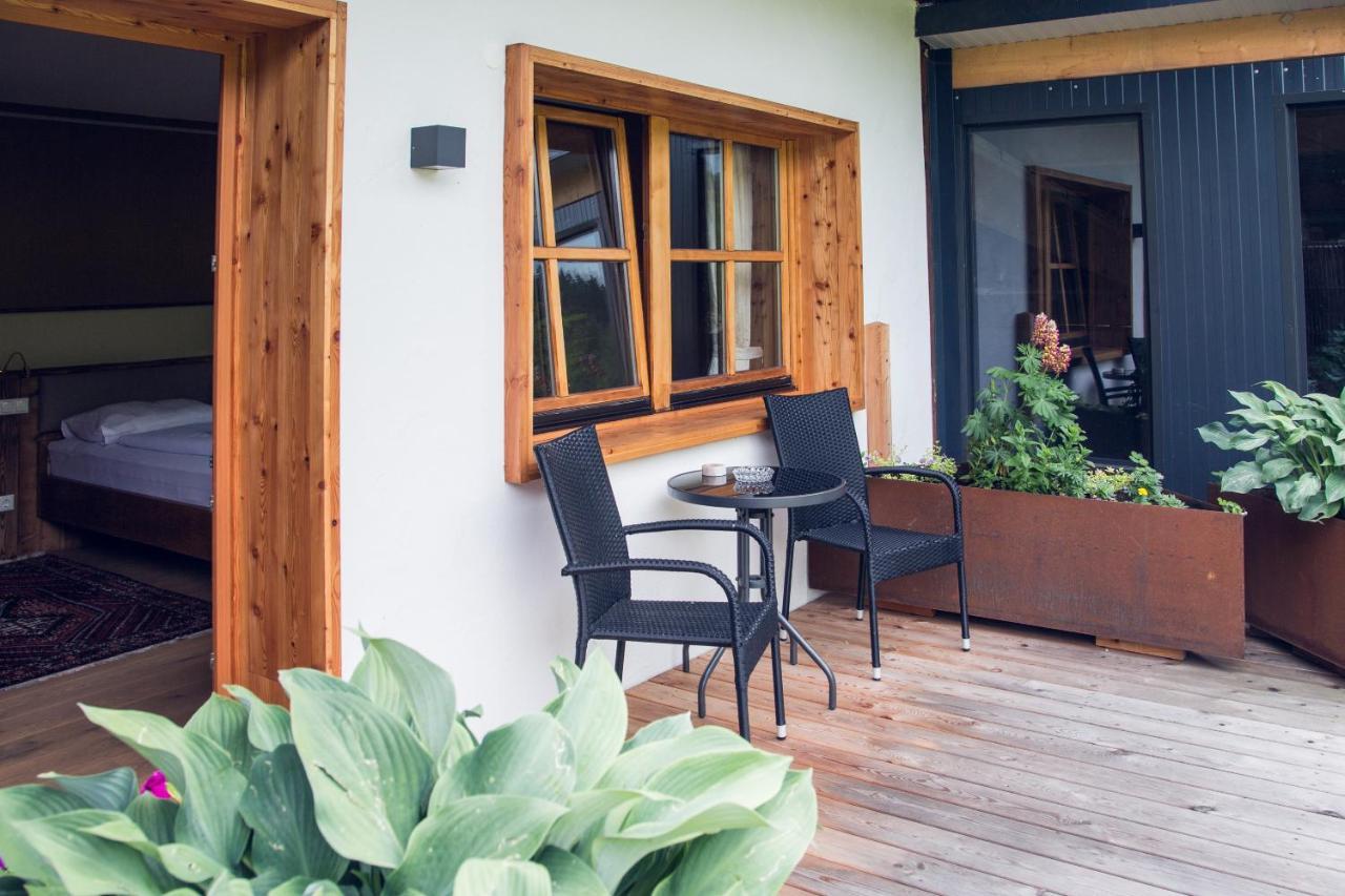 Weingut Georgium Acomodação com café da manhã Sankt Georgen am Längsee Exterior foto