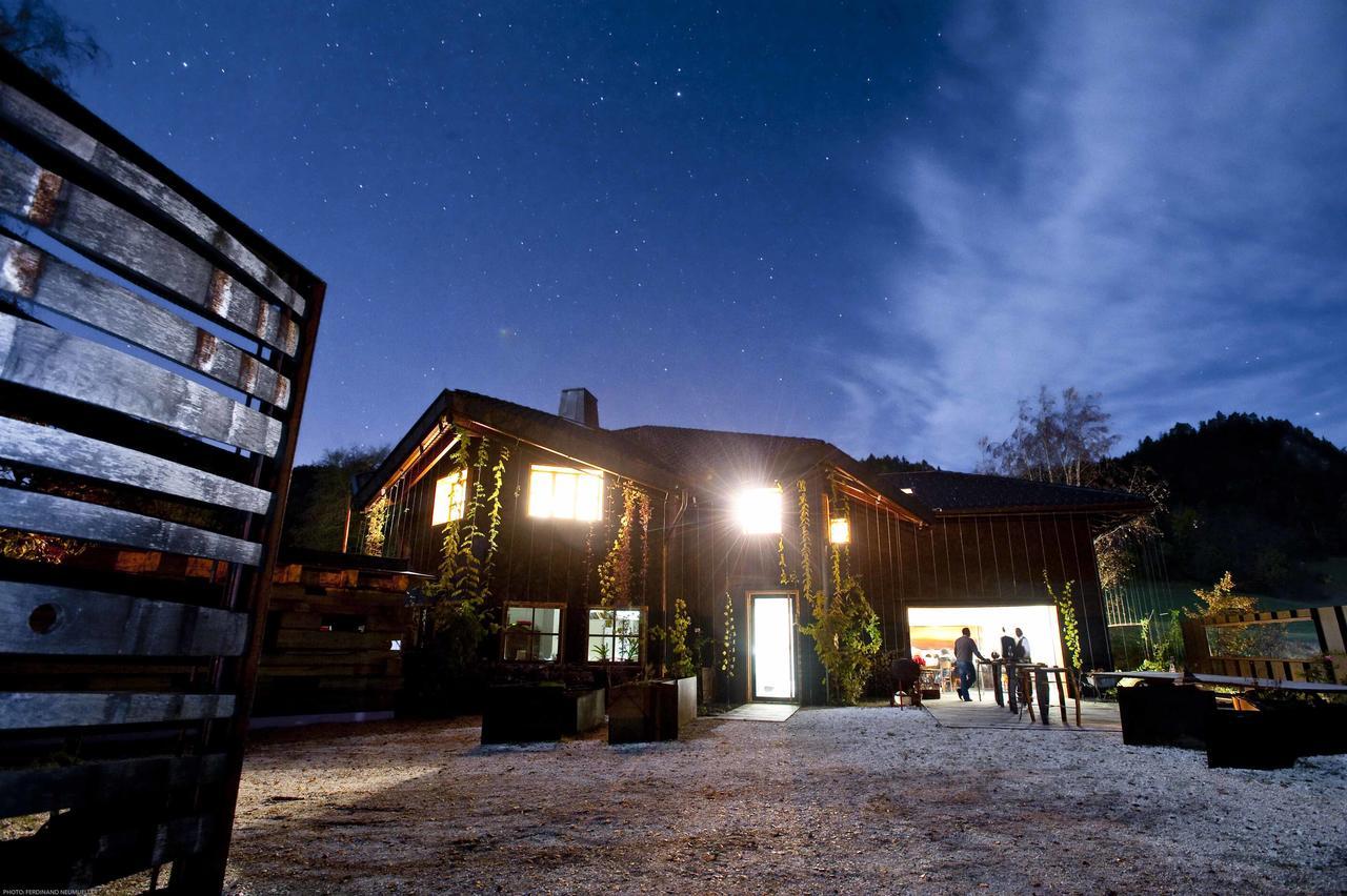 Weingut Georgium Acomodação com café da manhã Sankt Georgen am Längsee Exterior foto